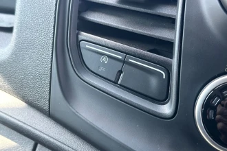 Vehicle Thumbnail 34