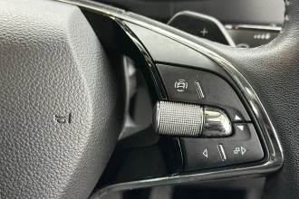 Vehicle Thumbnail 34