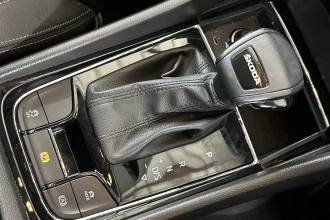Vehicle Thumbnail 43