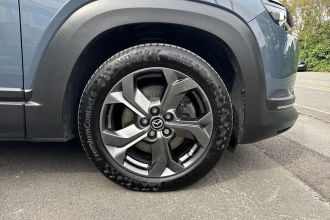 Vehicle Thumbnail 10