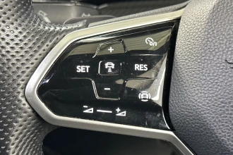 Vehicle Thumbnail 33