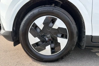 Vehicle Thumbnail 29