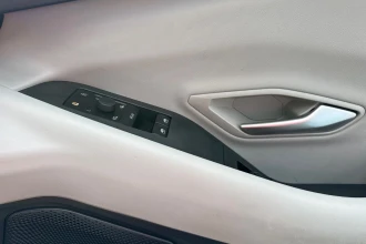 Vehicle Thumbnail 40