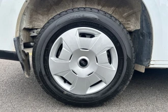 Vehicle Thumbnail 18