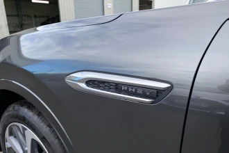 Vehicle Thumbnail 18