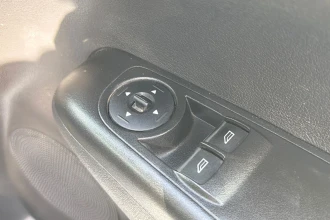 Vehicle Thumbnail 25