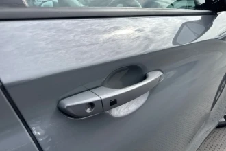 Vehicle Thumbnail 13