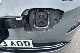 Vehicle Thumbnail 16