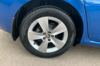Vehicle Thumbnail 10