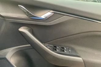 Vehicle Thumbnail 40