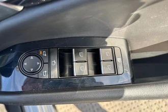 Vehicle Thumbnail 18
