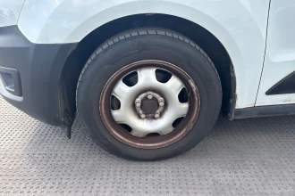 Vehicle Thumbnail 6