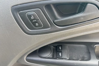 Vehicle Thumbnail 8