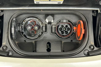 Vehicle Thumbnail 16