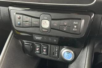 Vehicle Thumbnail 38