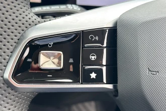 Vehicle Thumbnail 36