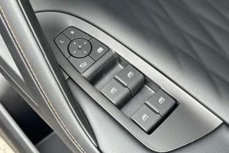 Vehicle Thumbnail 43