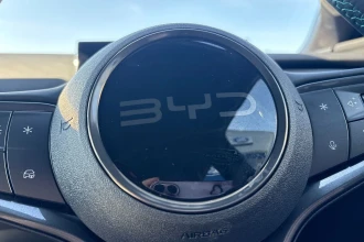 Vehicle Thumbnail 32