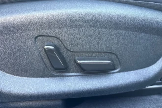 Vehicle Thumbnail 50