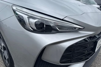 Vehicle Thumbnail 14