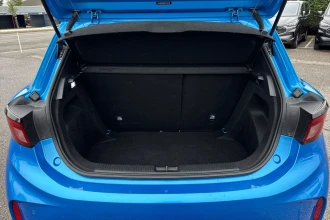 Vehicle Thumbnail 17