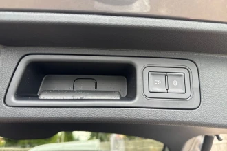 Vehicle Thumbnail 26