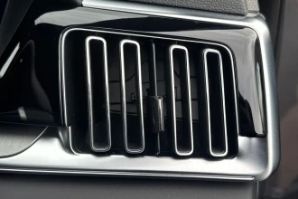 Vehicle Thumbnail 32