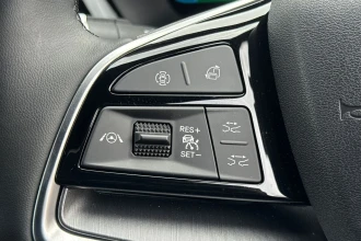 Vehicle Thumbnail 35