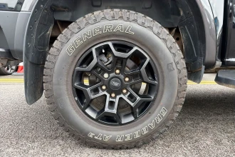 Vehicle Thumbnail 15