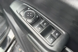 Vehicle Thumbnail 16