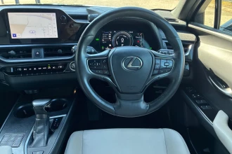 Vehicle Thumbnail 32