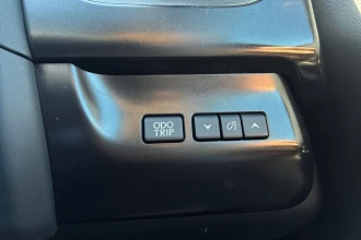 Vehicle Thumbnail 50
