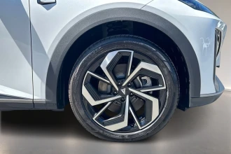 Vehicle Thumbnail 9