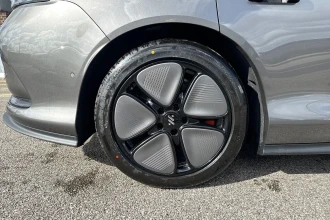 Vehicle Thumbnail 15