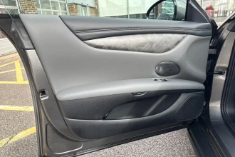 Vehicle Thumbnail 30