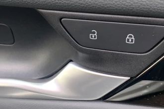 Vehicle Thumbnail 38