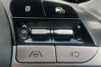 Vehicle Thumbnail 26
