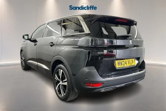 Vehicle Thumbnail 6