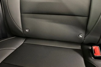 Vehicle Thumbnail 30