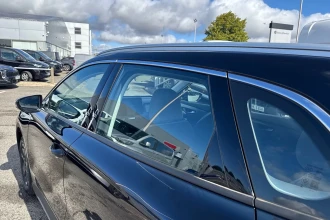 Vehicle Thumbnail 11