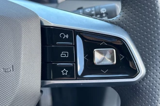 Vehicle Thumbnail 34