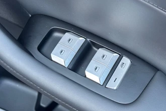 Vehicle Thumbnail 40