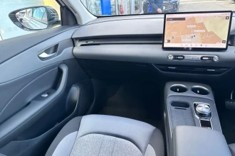 Vehicle Thumbnail 30