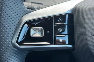 Vehicle Thumbnail 33