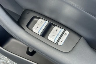 Vehicle Thumbnail 40