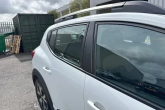 Vehicle Thumbnail 11