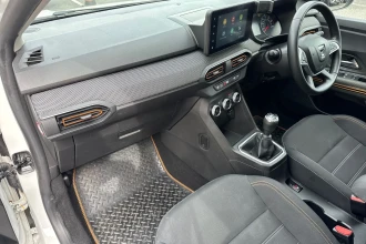Vehicle Thumbnail 25