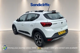 Vehicle Thumbnail 6