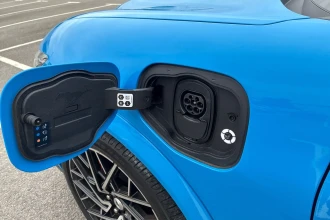 Vehicle Thumbnail 16