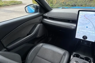 Vehicle Thumbnail 30